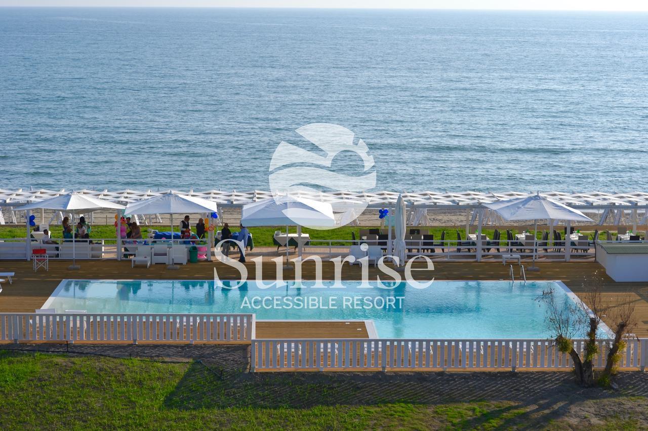 Sunrise Accessible Resort Баттипалья Экстерьер фото
